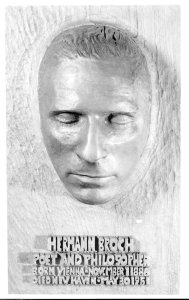 Death mask of Hermann Broch. Beinkie Library, Yale University.